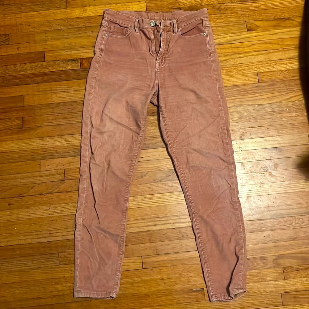BDG blush pink straight leg corduroys, size 27